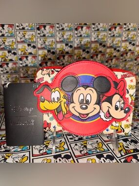 Loungefly Disney Mickey and Friends Classic Zip Around Wallet NWT 2024